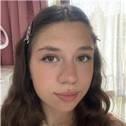 Offro ripetizione per bambini e per bambine, sono una studentessa universitaria di comunicazione e società.